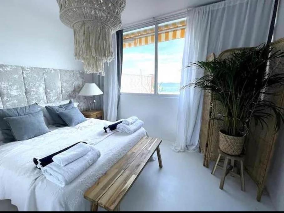 Beach Front Apartment غيبرالتار المظهر الخارجي الصورة